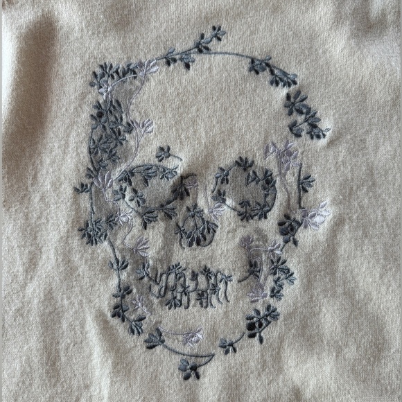 Skull Cashmere Alexa Embroidered Skull Sweater Cream Blue Size Large - Picture 5 of 11